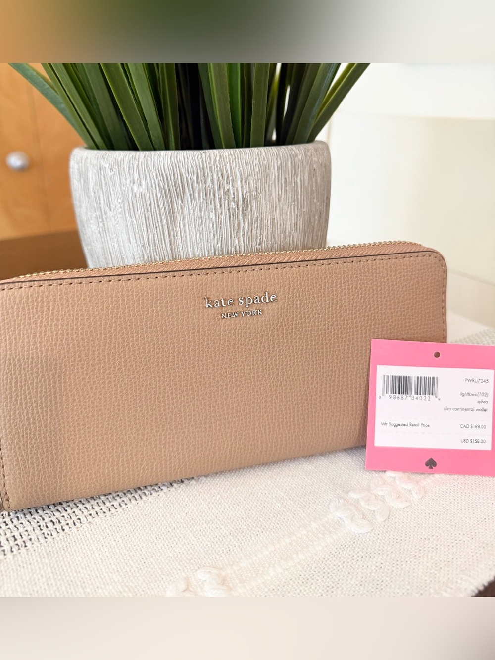 Kate Spade Sylvia slim continental wallet